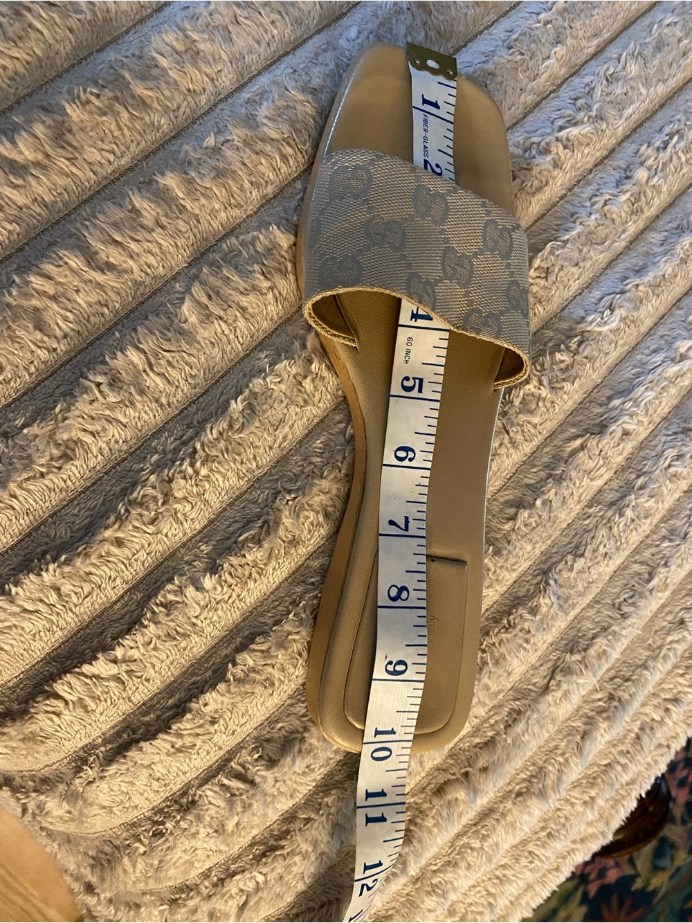 Gucci Cream Beige Jacquard Slide Sandals - Picture 6 of 6